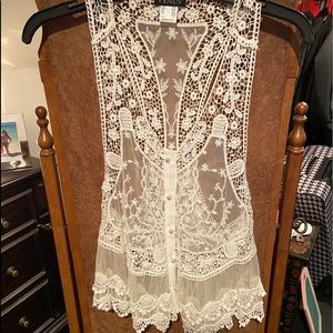 White Venus lace button up top. XSmall